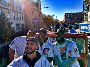 2016_11_04_ChicagoCubsParadeDay - 9